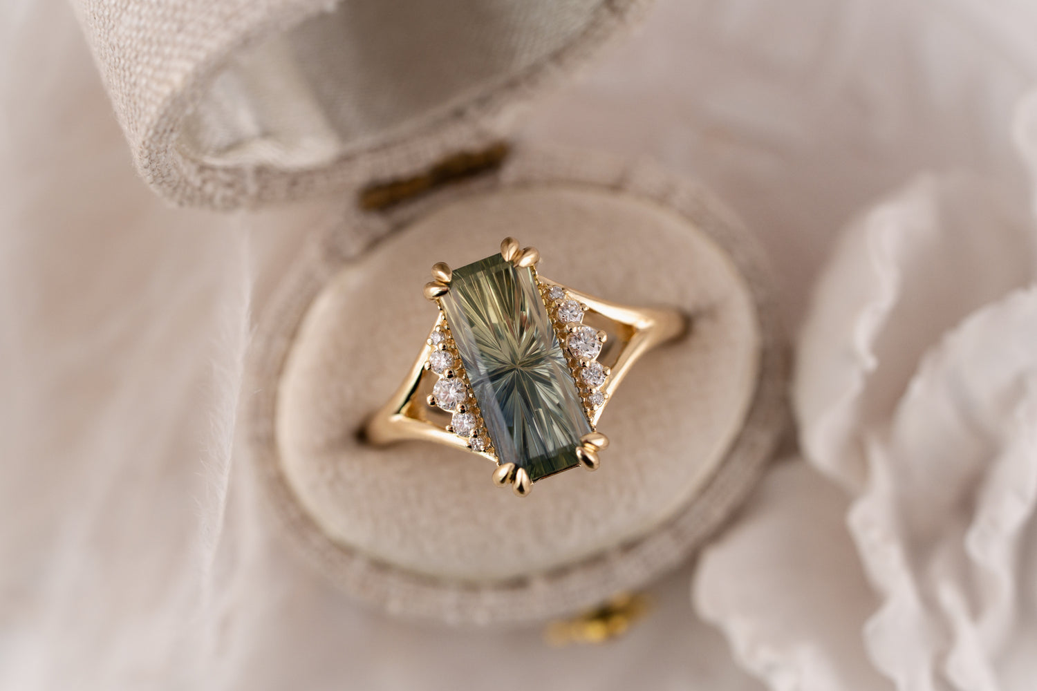 The Serendipity Ring | 3.76 CT Rectangular Starbrite™ Bicolor Sapphire - Lavender Creek Gems 