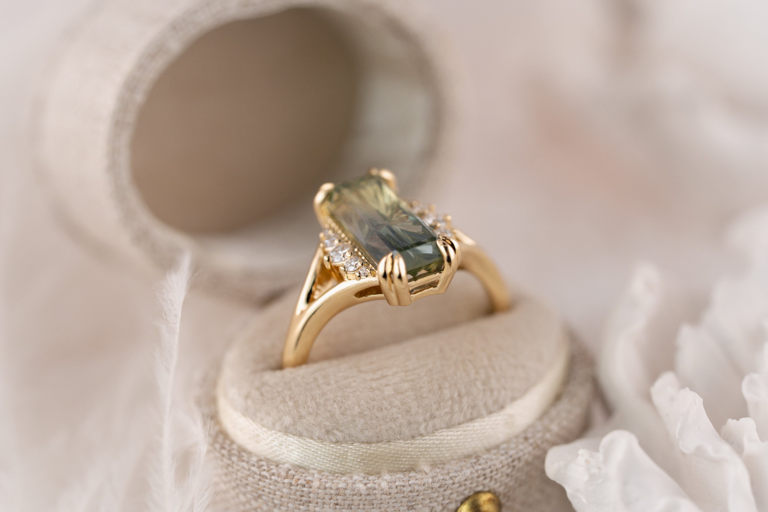 The Serendipity Ring | 3.76 CT Rectangular Starbrite™ Bicolor Sapphire - Lavender Creek Gems 