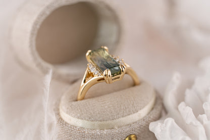 The Serendipity Ring | 3.76 CT Rectangular Starbrite™ Bicolor Sapphire - Lavender Creek Gems 