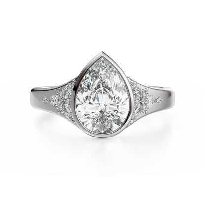 The Daylight Ring | Pear