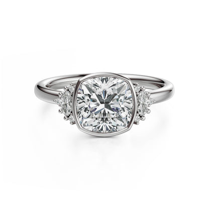 The Bezel Maren Ring | Cushion