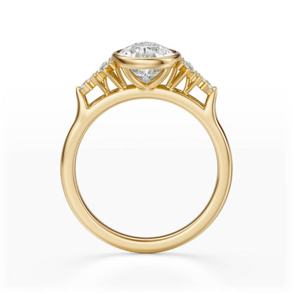 The Bezel Maeve Ring | Pear