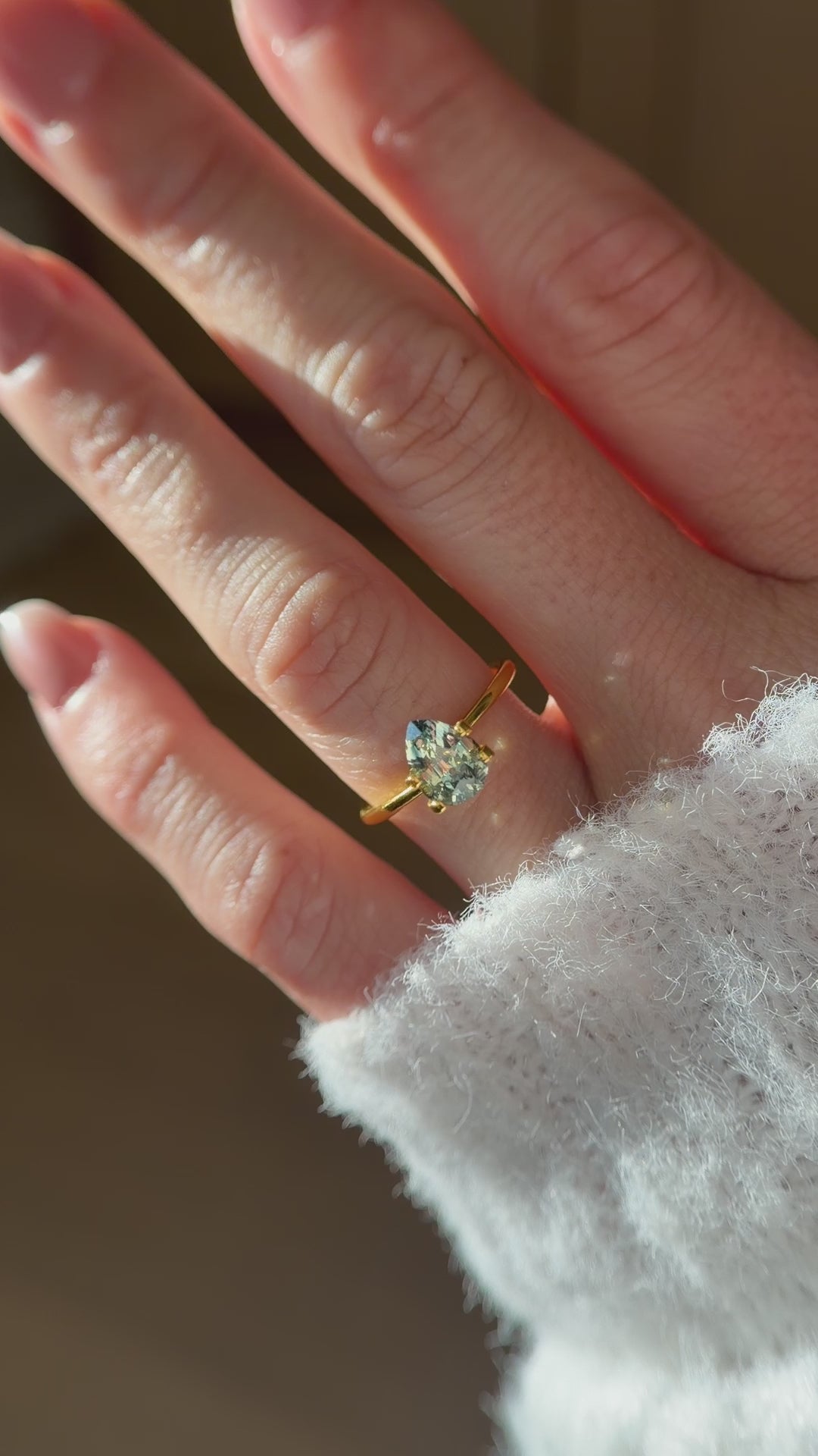 1.76 CT Pear Cut Parti Sapphire