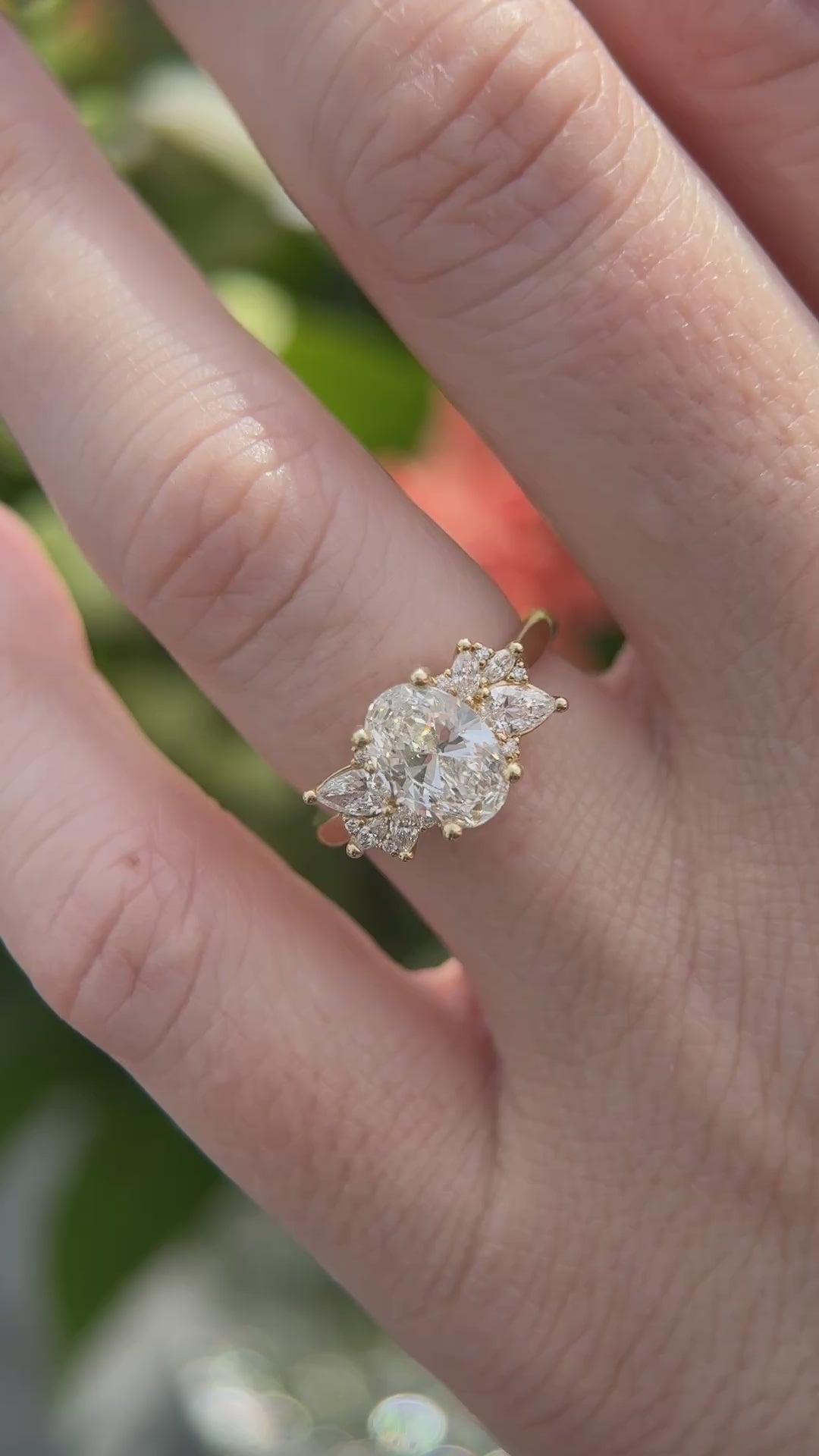 The All Diamond Fleur Ring | Oval Diamond