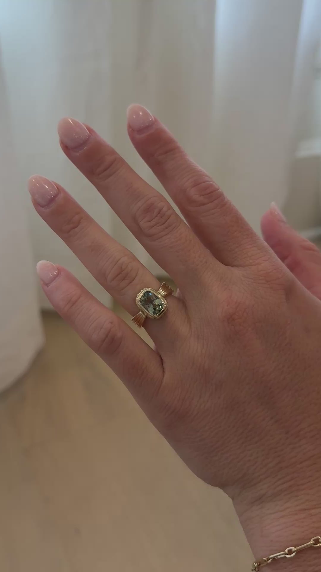 The Veil Ring | 2.59 CT Cushion Green Sapphire