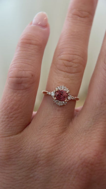 The Comtesse Ring | 0.88 CT Oval Orange Sapphire