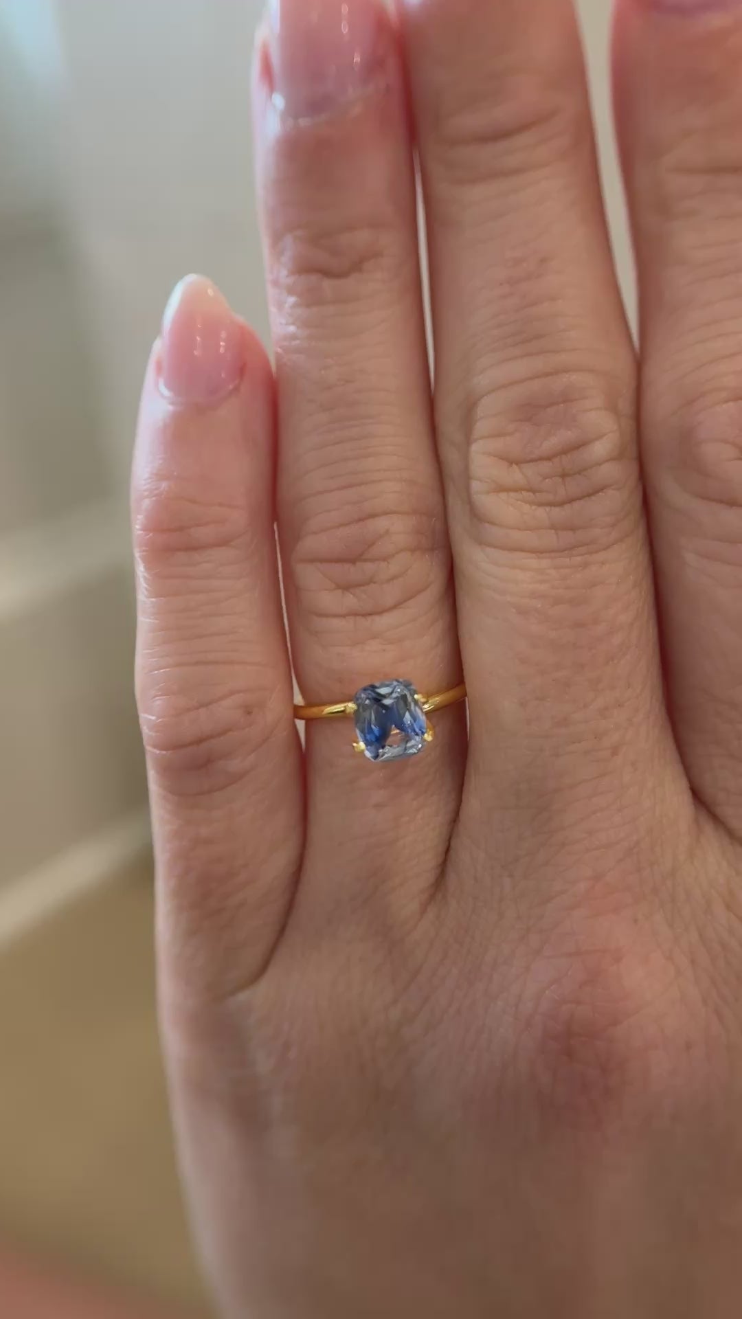 1.43 CT Cushion Cut Bicolor Blue Sapphire