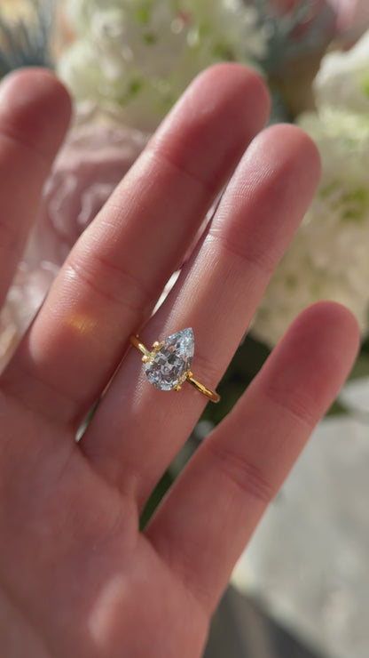 3.10 CT Pear Light Blue Sapphire