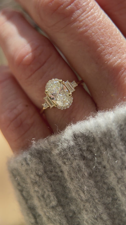 The Sura Ring | Oval