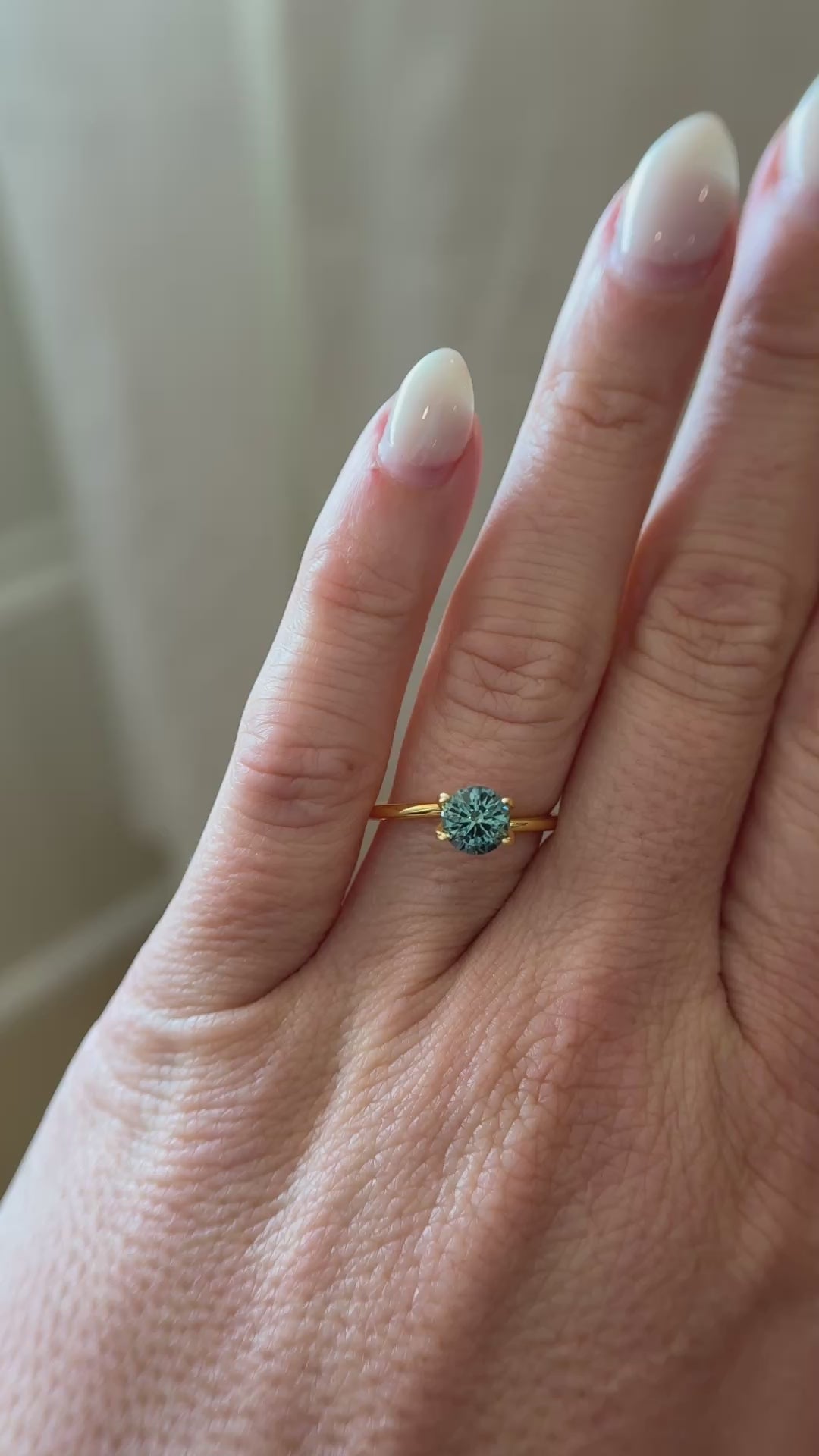 1.15 CT Round Cut Teal Sapphire