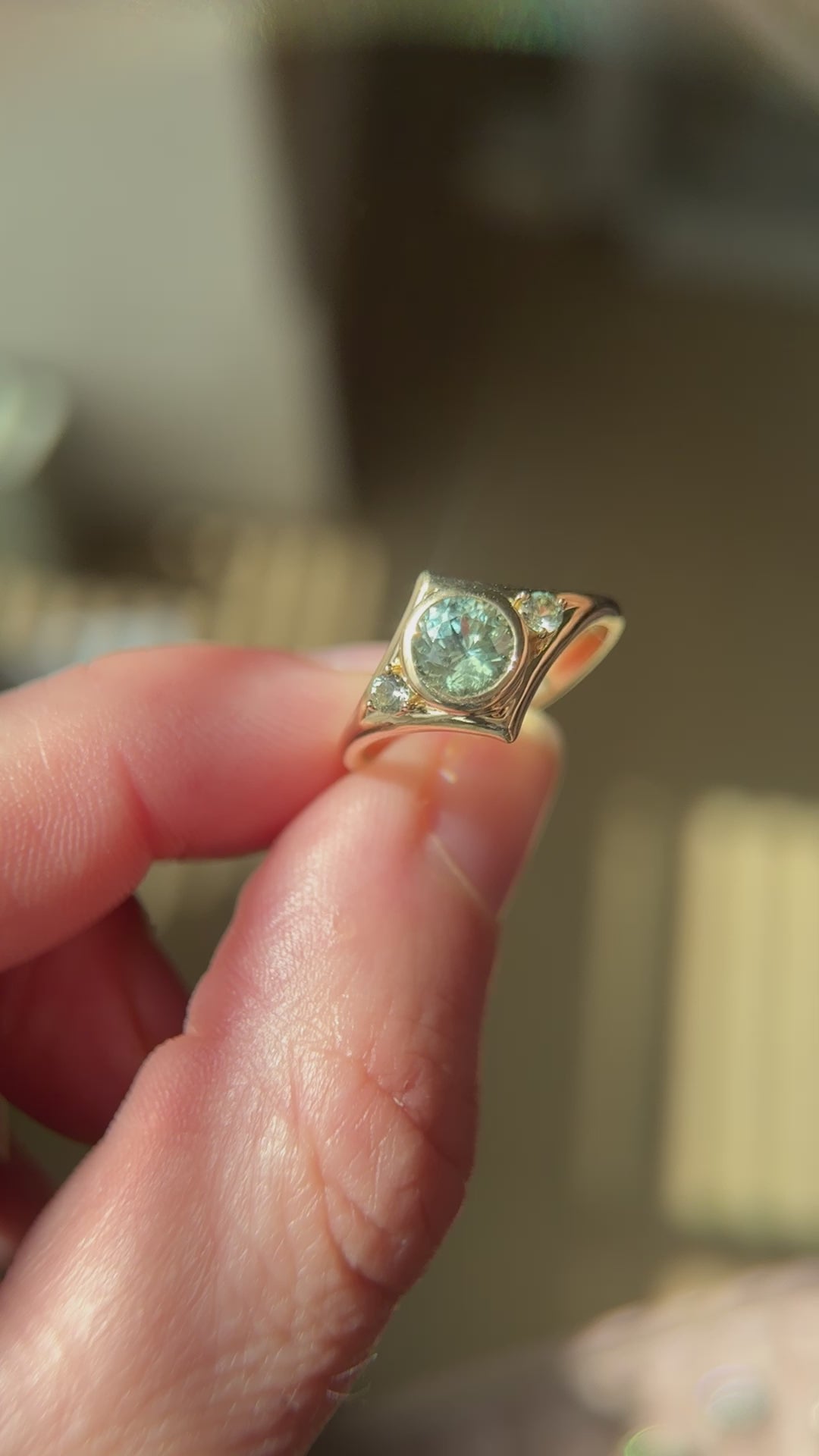 The Roxy Ring | Teal Montana Sapphire