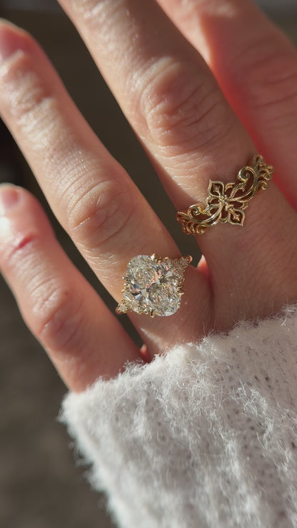 The Maeve Ring | 4.02 CT Oval Diamond