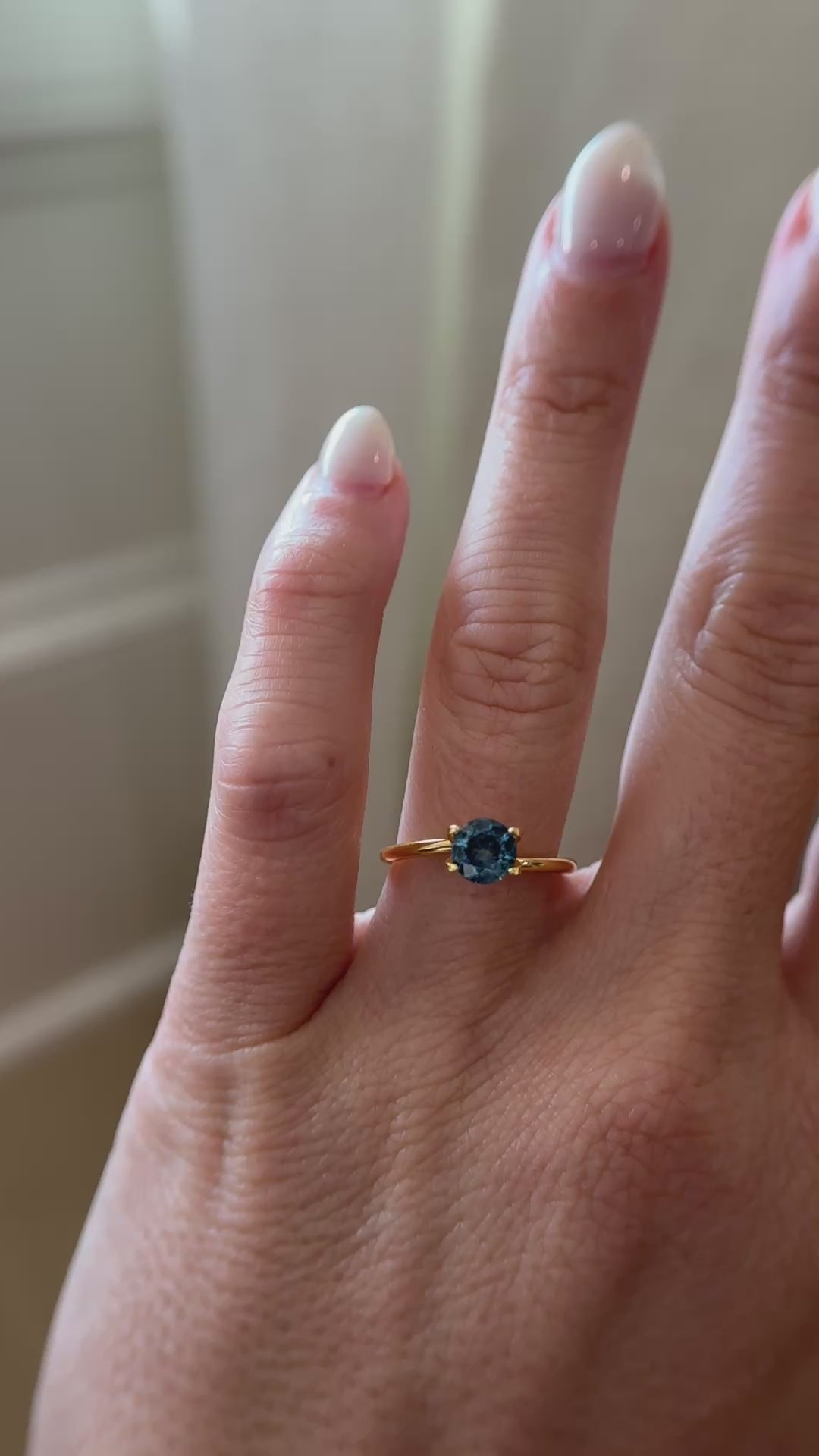 1.2 CT Round Cut Blue Montana Sapphire