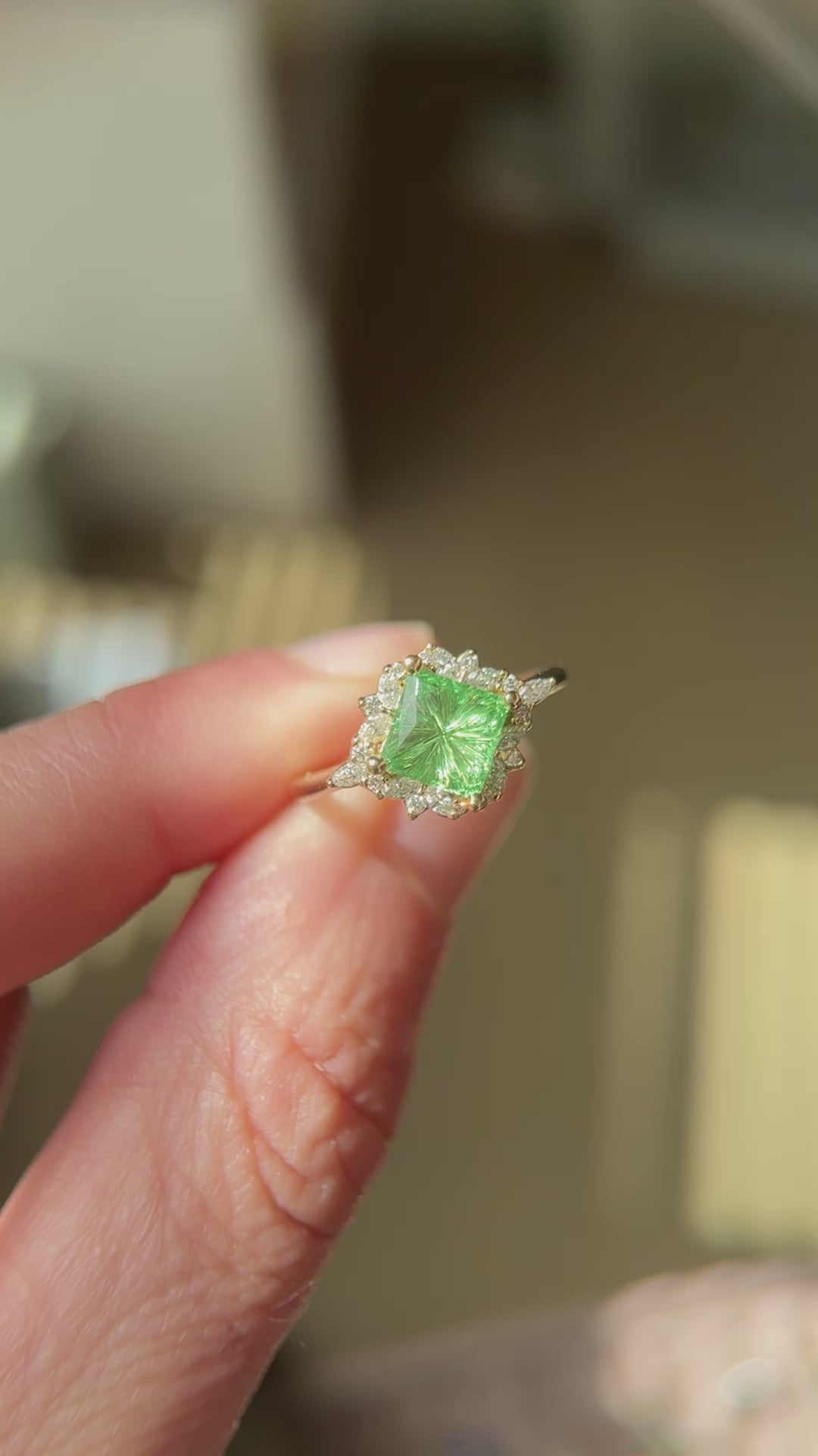 The Nova Ring | 1.8 CT Square Starbrite™ Tsavorite