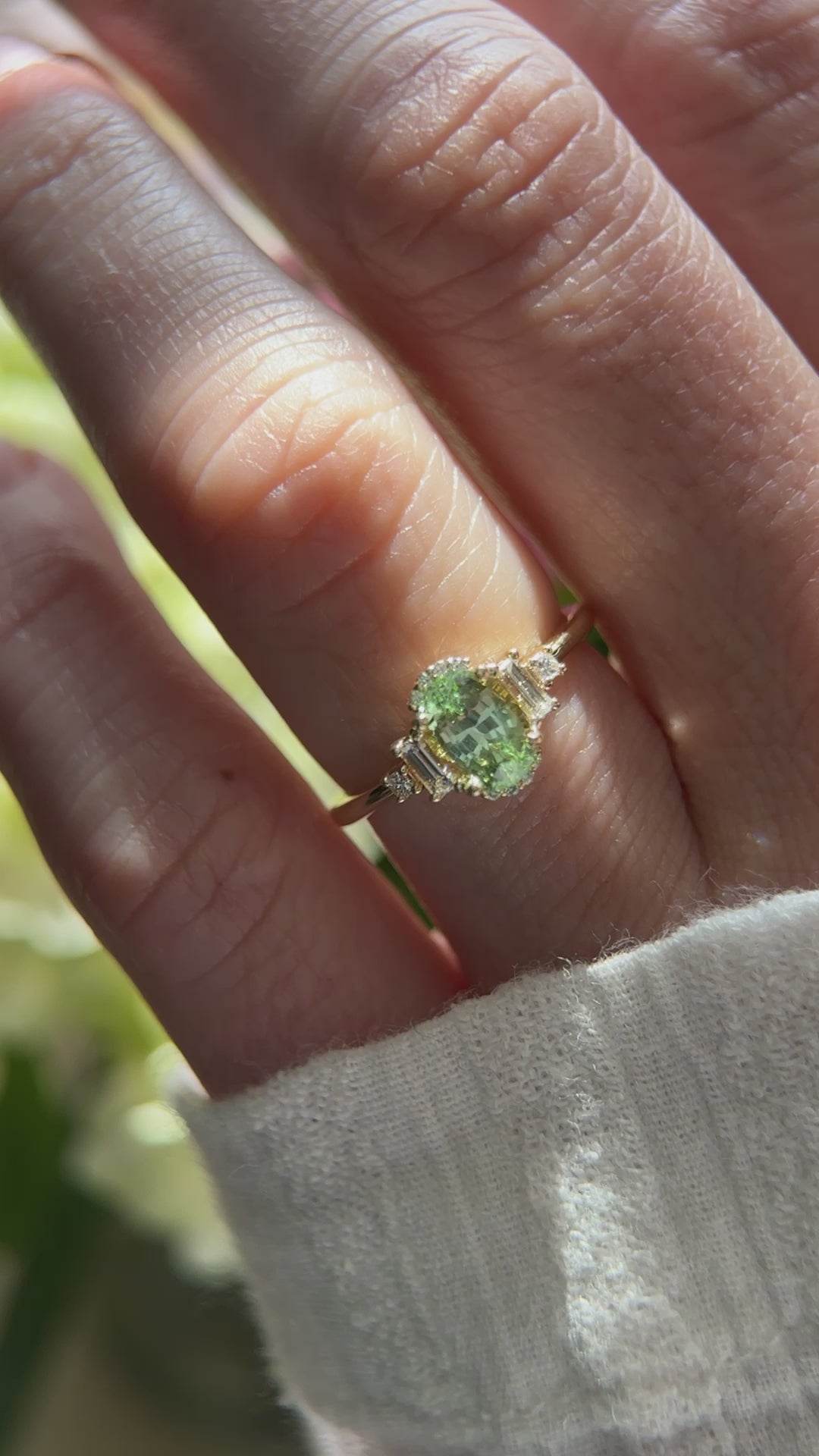 The Sura Ring - 1 CT Oval Mint Green Tourmaline