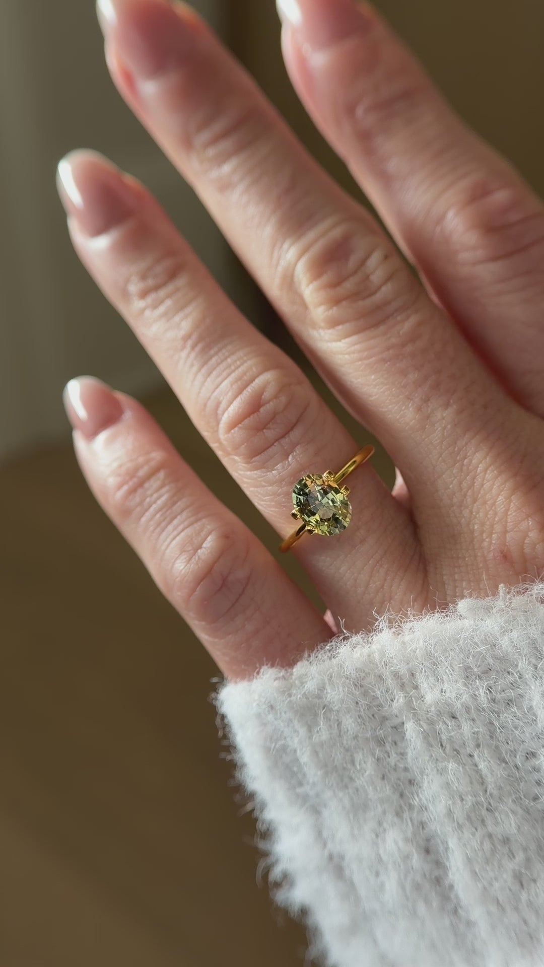 2.34 CT Oval Cut Yellow Parti Sapphire