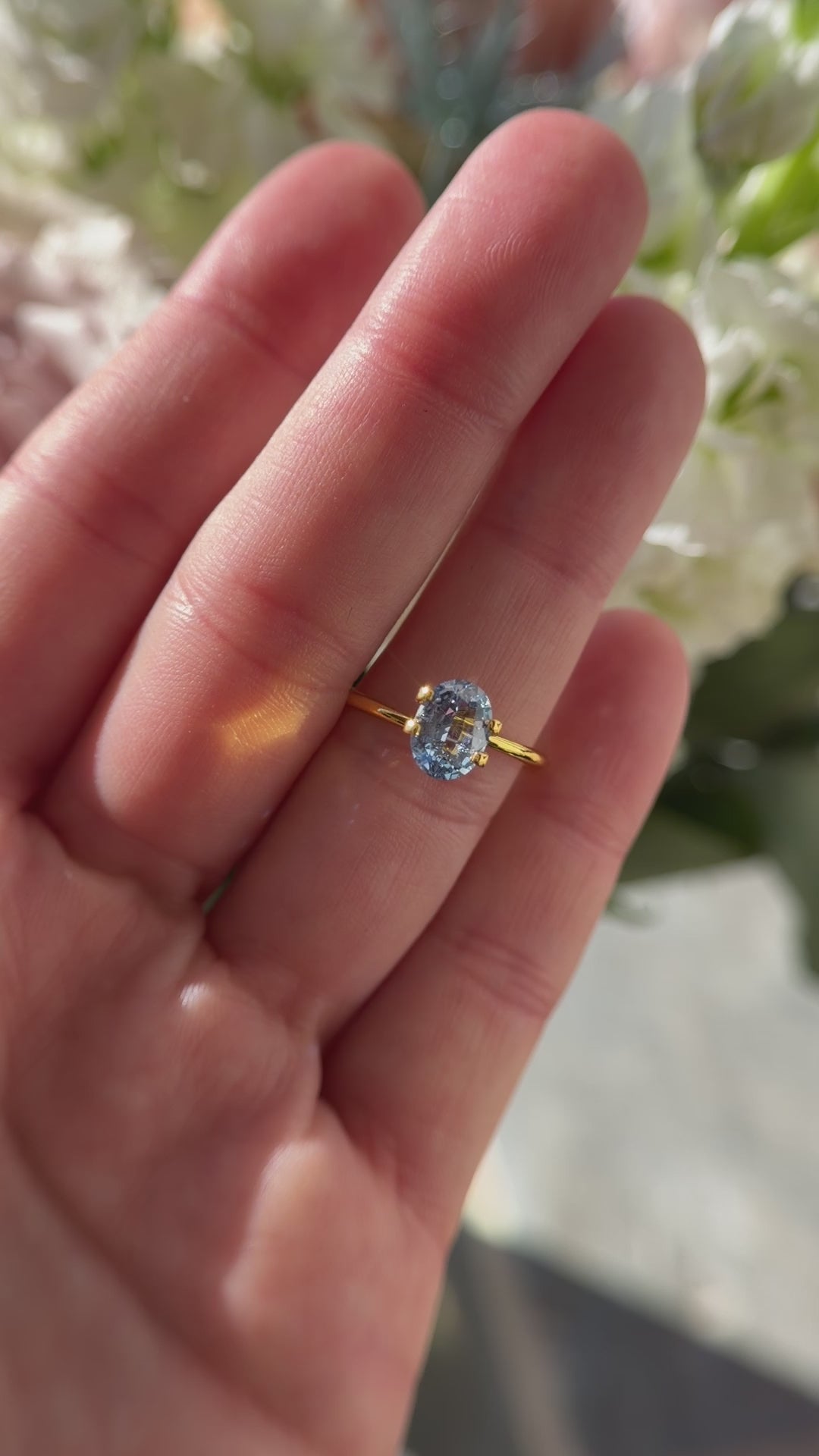 1.8 CT Oval Blue Sapphire