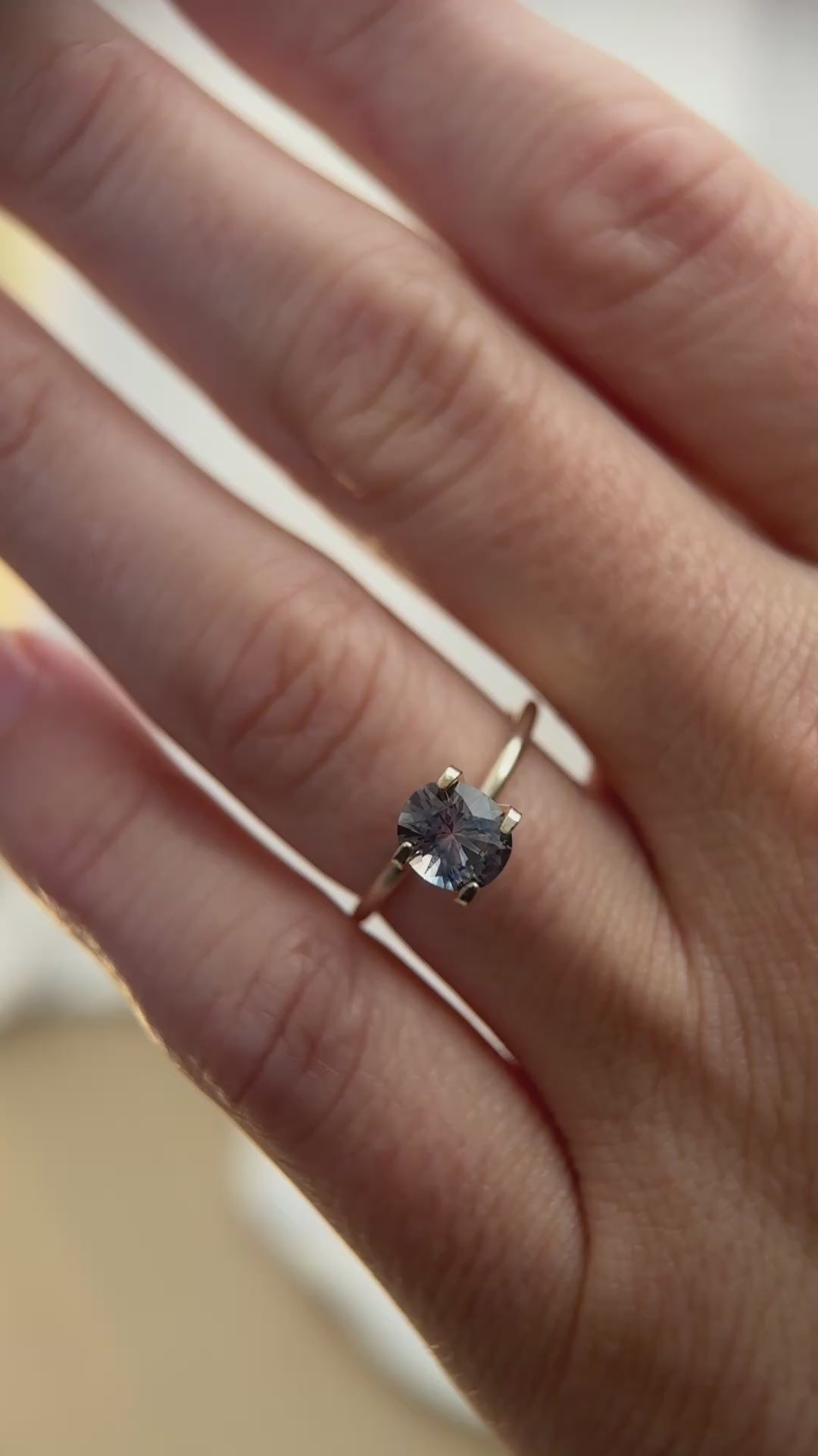 1.45 CT Oval Cut Bicolor Montana Sapphire