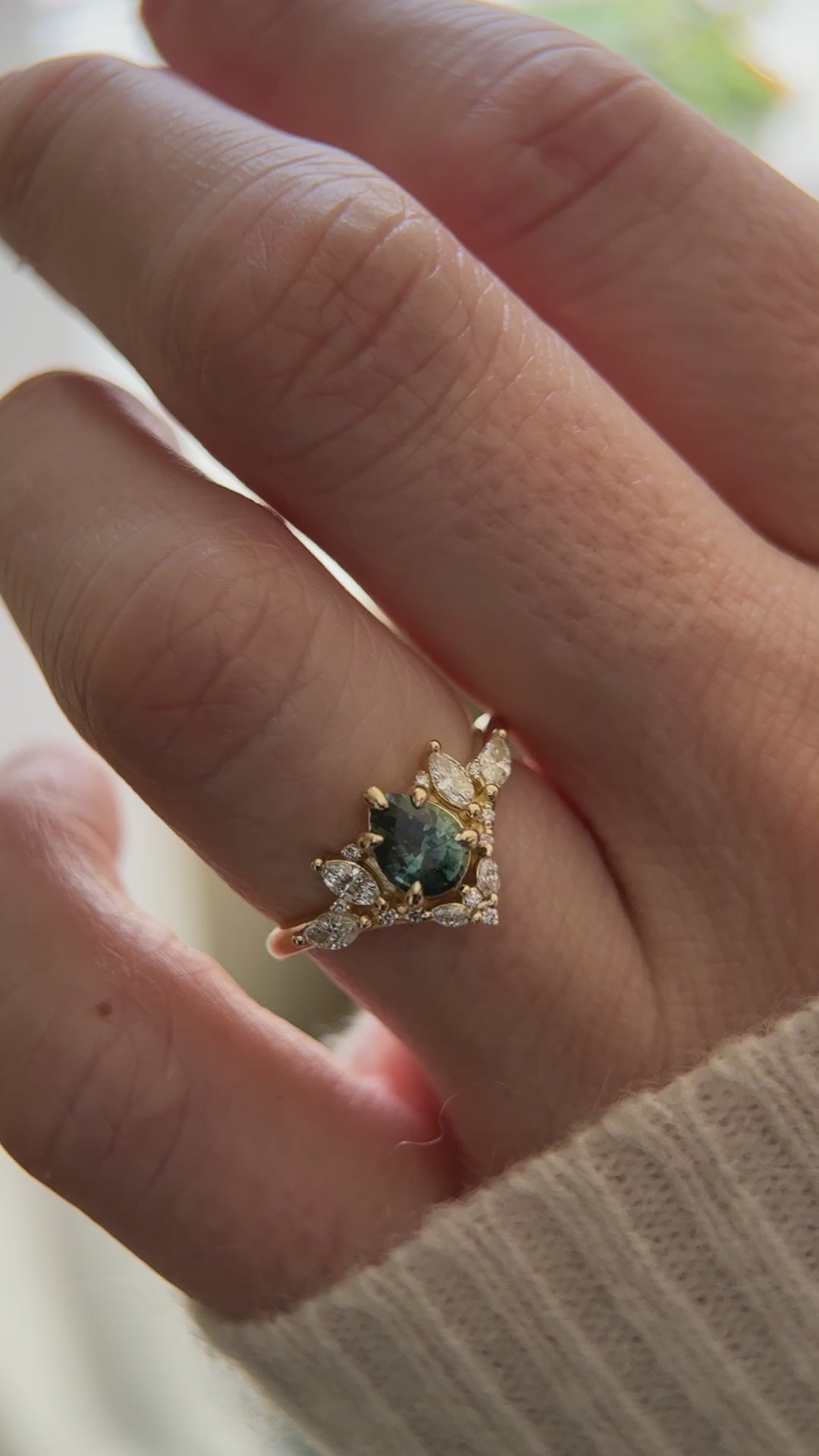 The Aurora 0.88 CT Pear Teal Sapphire Ring