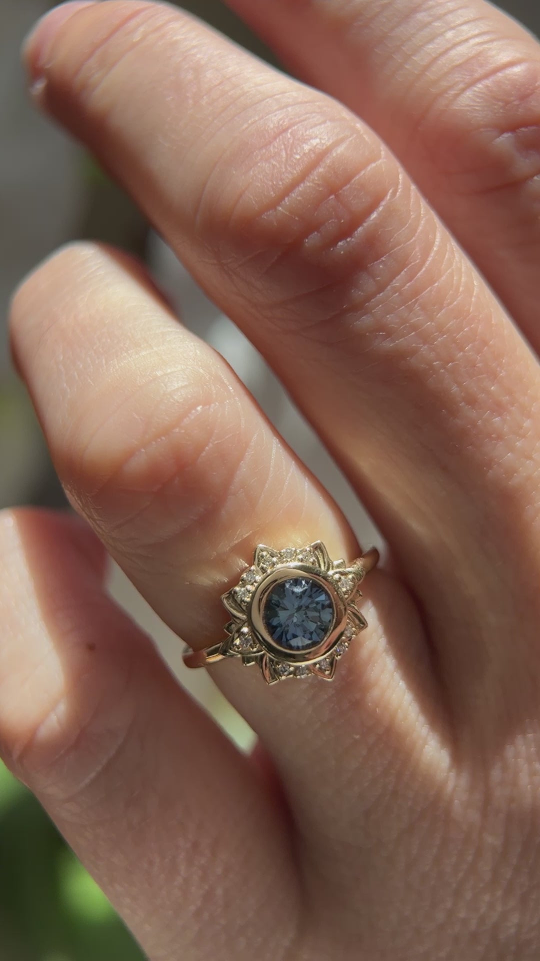 The Lotus Ring - 1 CT Round Blue Sapphire