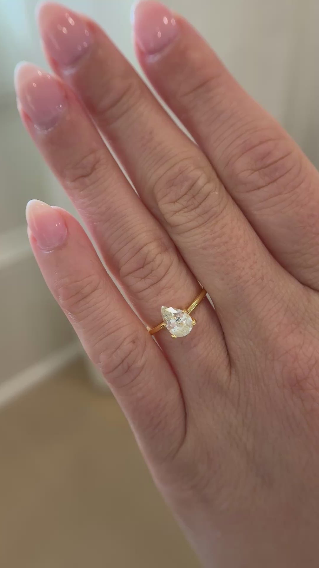 1.24 CT Pear Cut Pastel Yellow Sapphire