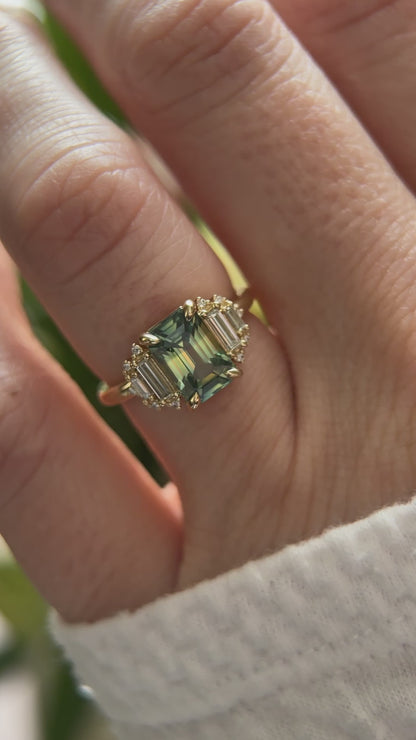 The Soleil 2.6 CT Bi-color Green Sapphire Ring