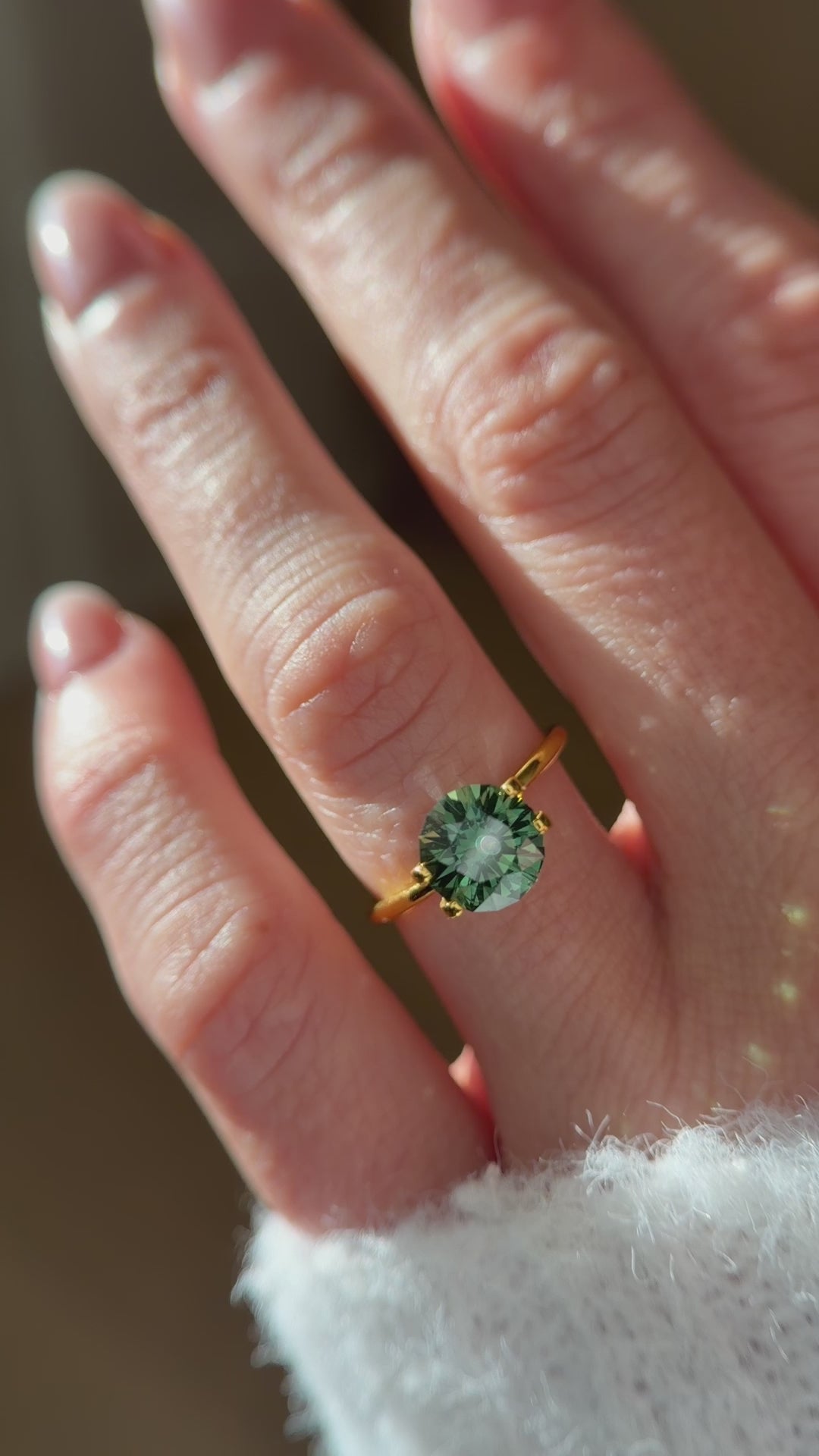 2.66 CT Round Cut Forest Green Sapphire