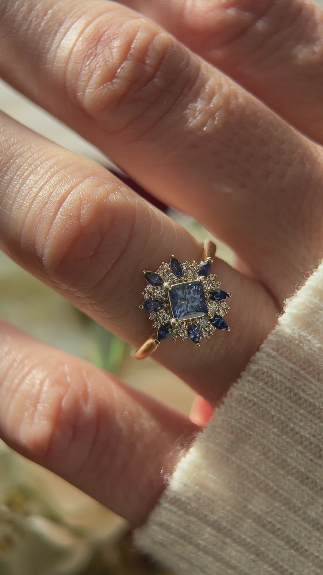 The Nieve Ring | Royal Blue Sapphire