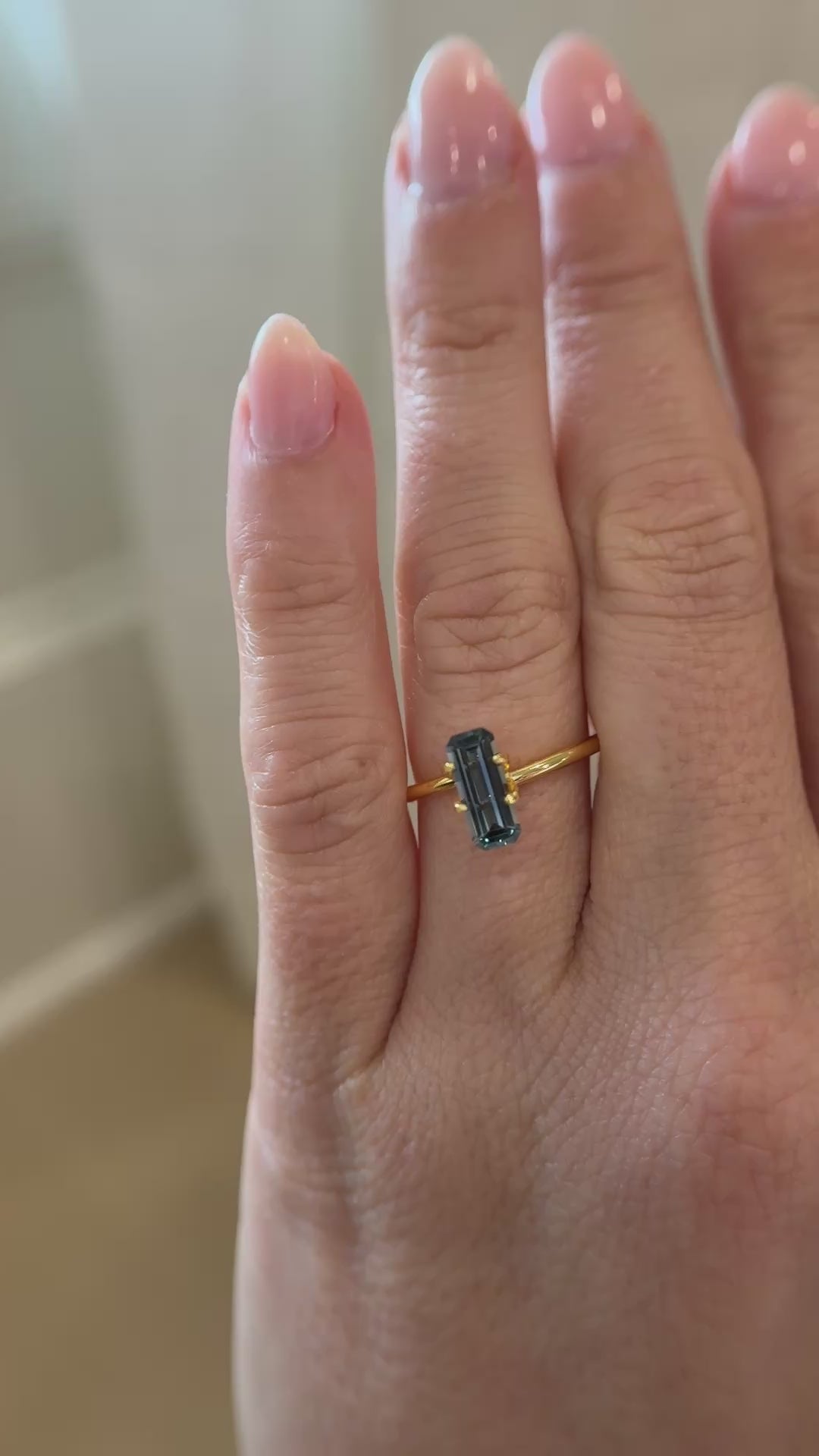 1.28 CT Emerald Cut Bicolor Teal Sapphire