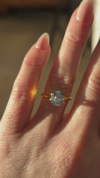 2.66 CT Oval Light Blue Sapphire