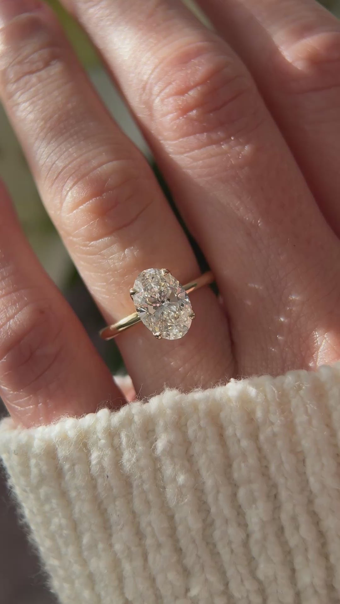 The Secret Garden Ring | 2.5 CT Oval Diamond