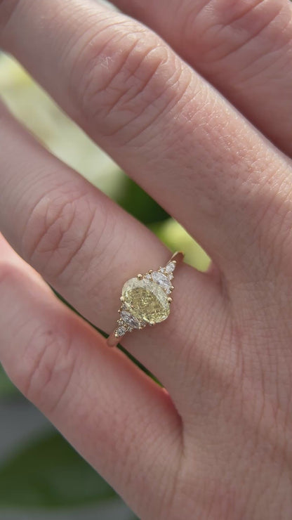 The Low Maeve Ring | 1.57 CT Oval Yellow Diamond