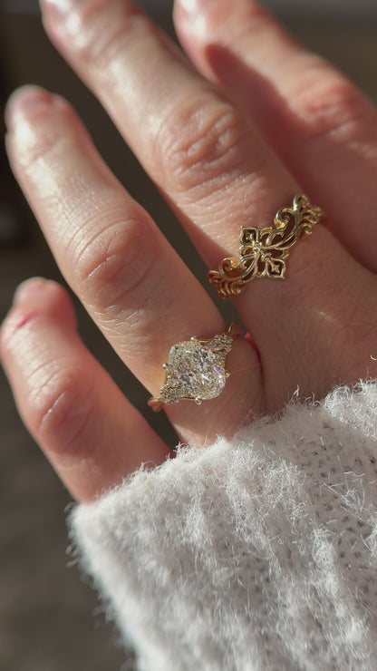 The Lyria Ring | 2.02 CT Fancy Oval Diamond