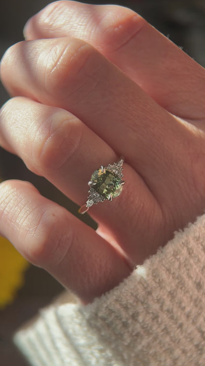 The Maeve Ring | 2.4 CT Oval Green Sapphire