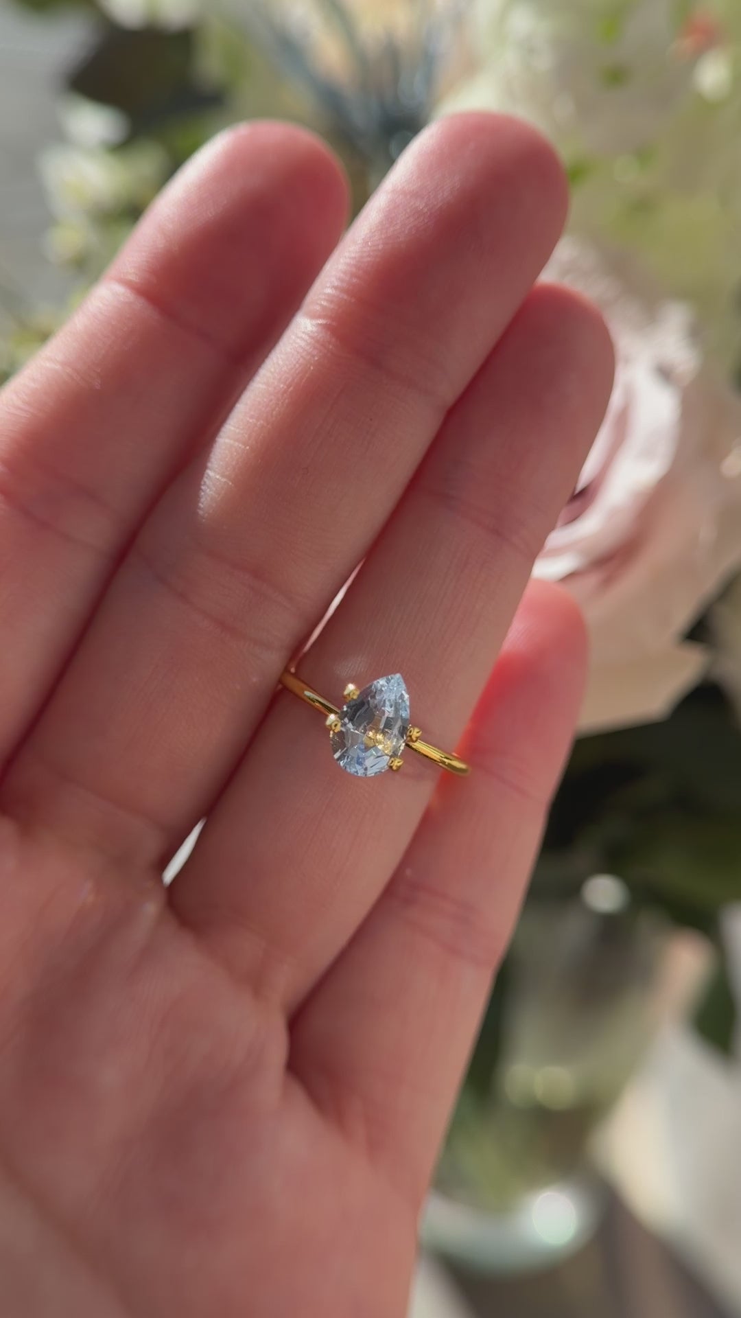 1.55 CT Pear Light Blue Sapphire