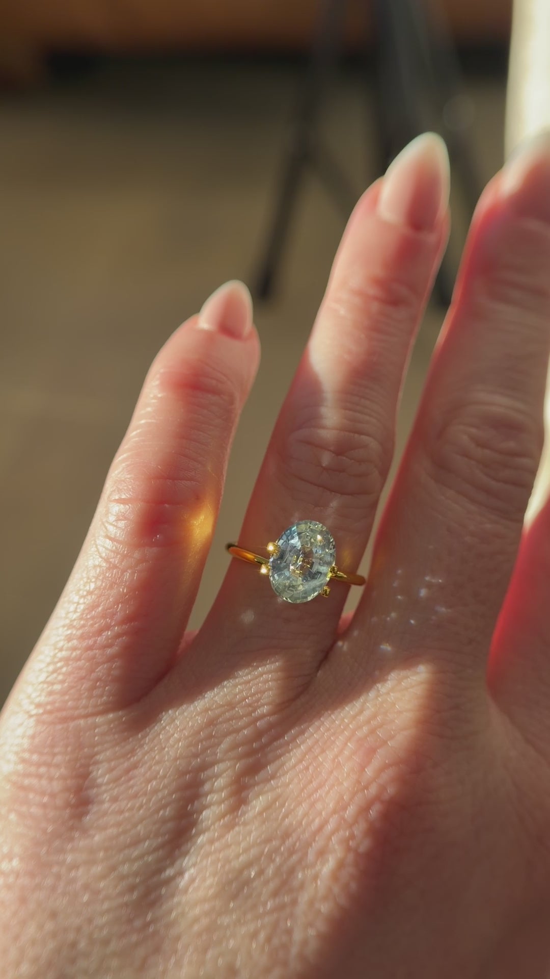 4.03 CT Oval Bicolor Blue Sapphire