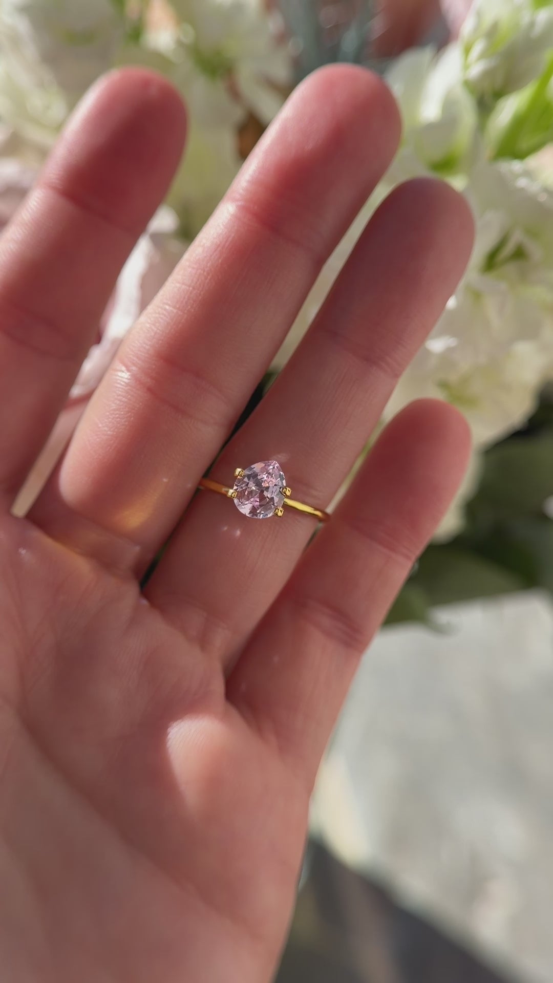 1.76 CT Pear Light Pinkish Purple Sapphire