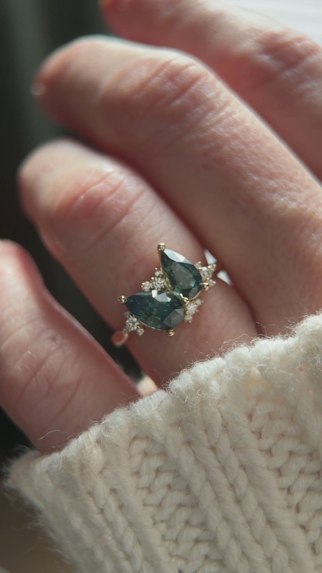 The Vega Teal/Green Sapphire Ring