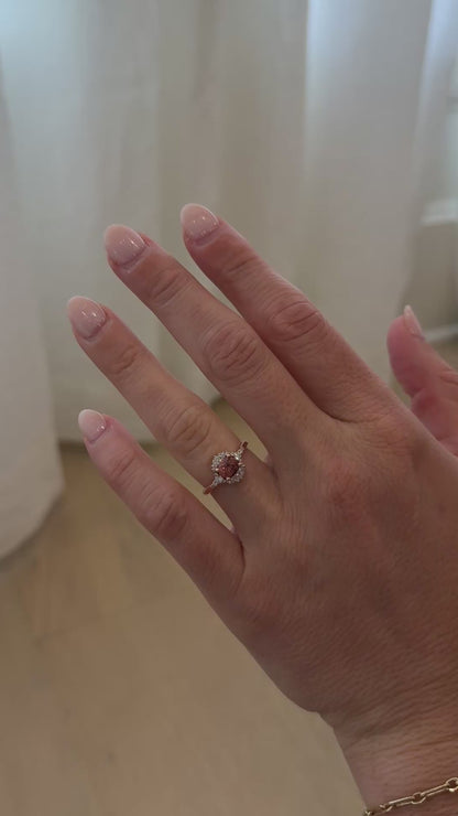 The Comtesse Ring | 0.88 CT Oval Orange Sapphire