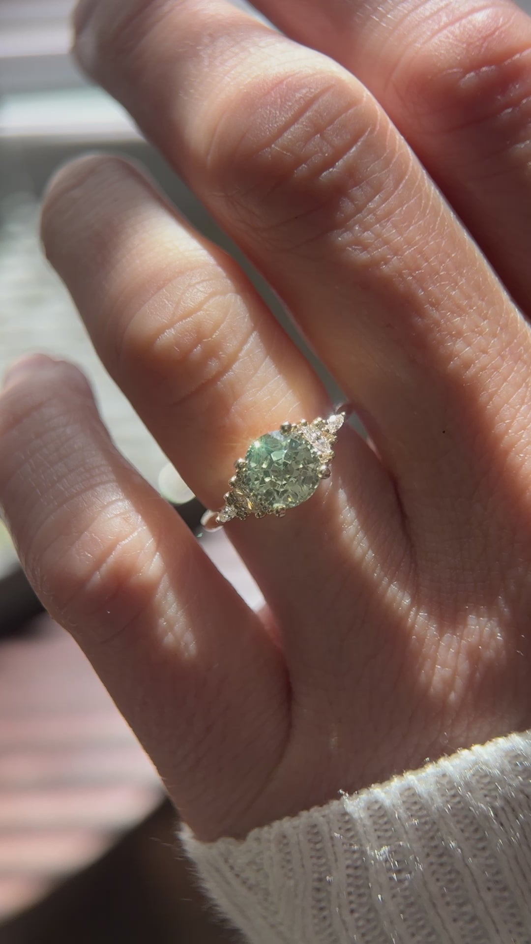 The Maeve Ring | 2.5 CT Round Green Sapphire
