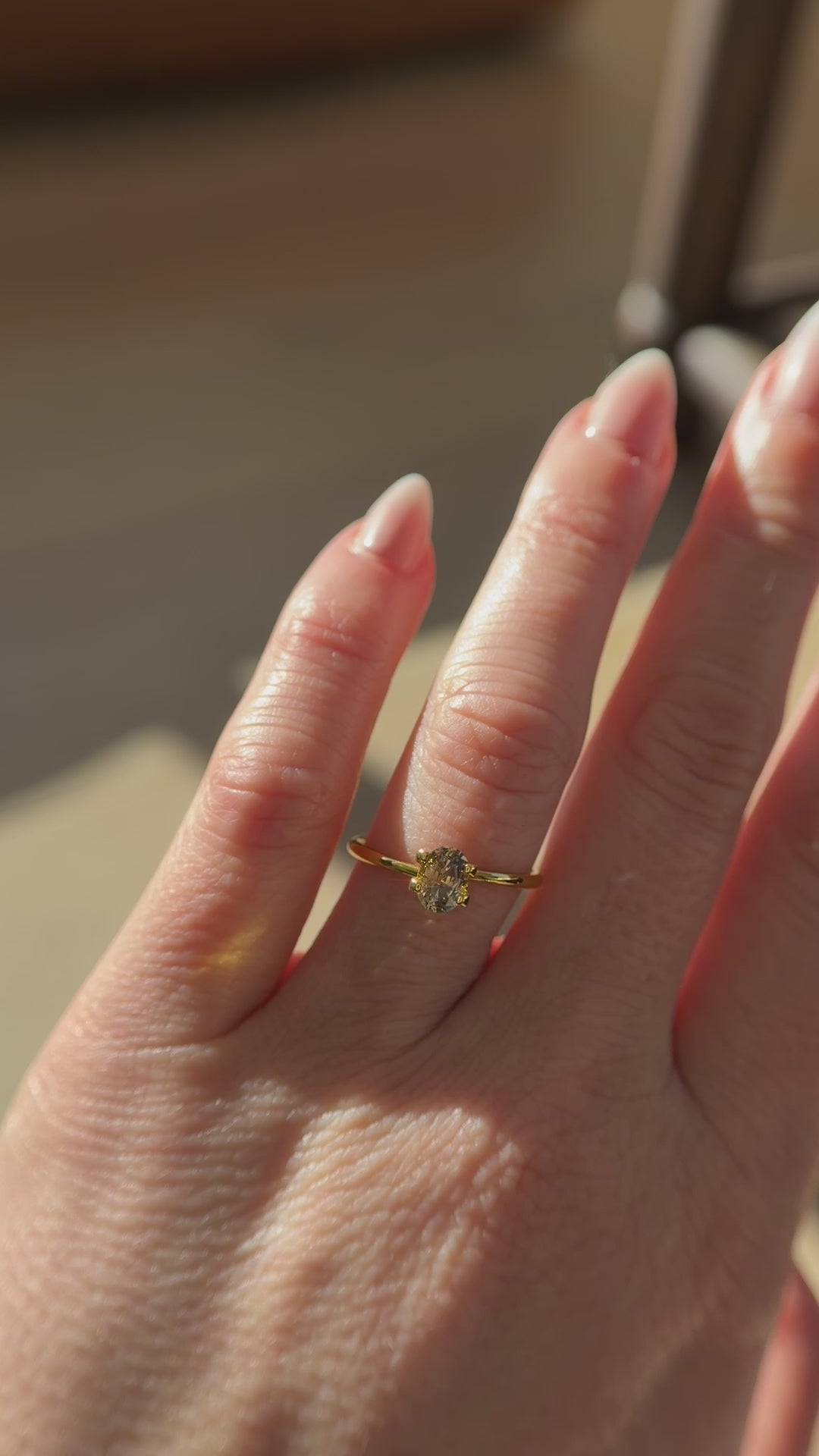 0.92 CT Oval Cut Bicolor Brown Montana Sapphire