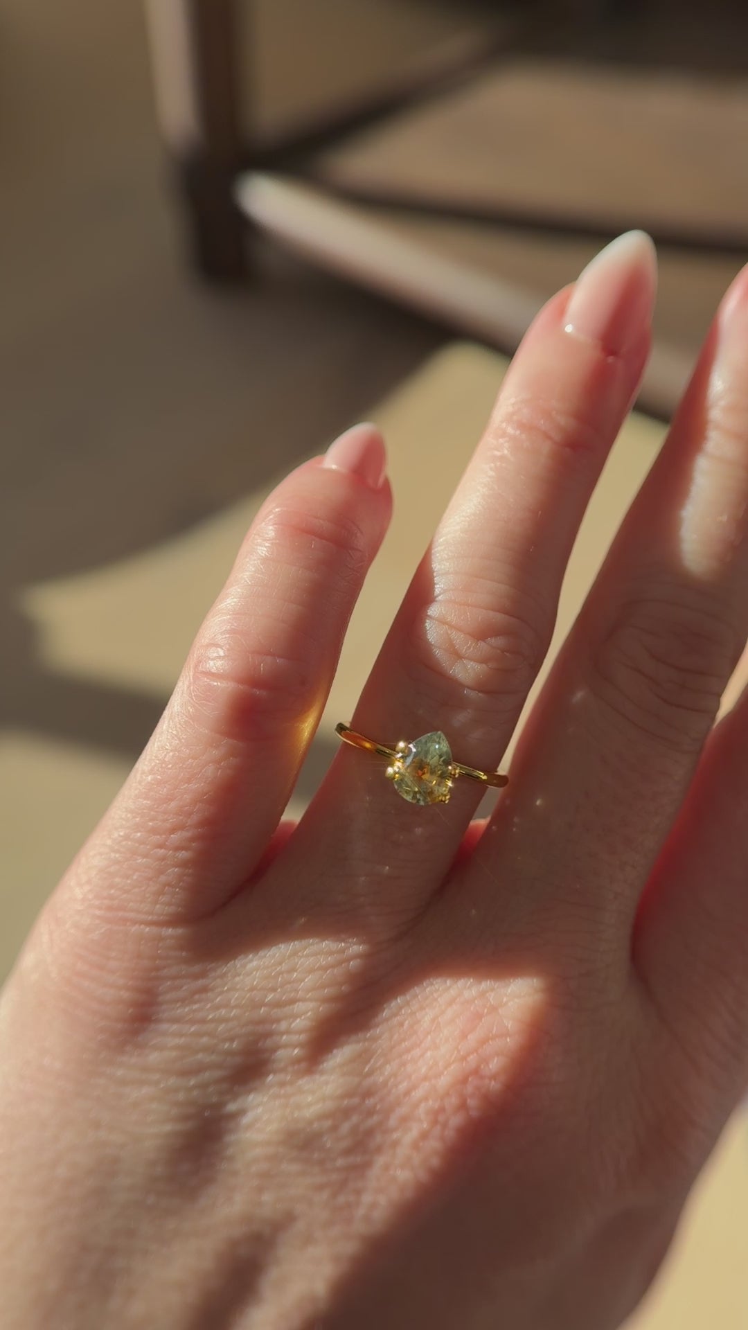 1.48 CT Pear Cut Bicolor Golden/Teal Montana Sapphire