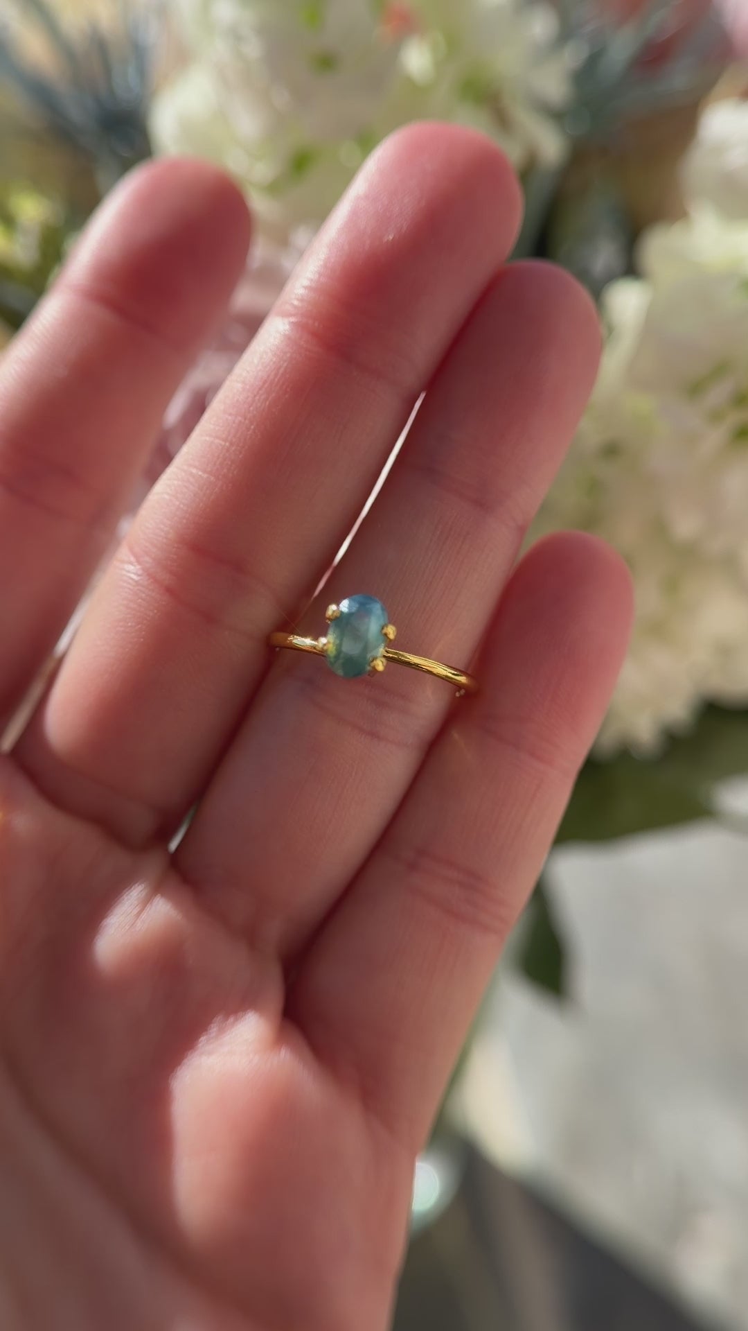 1.34 CT Oval Opalescent Green/Teal Sapphire