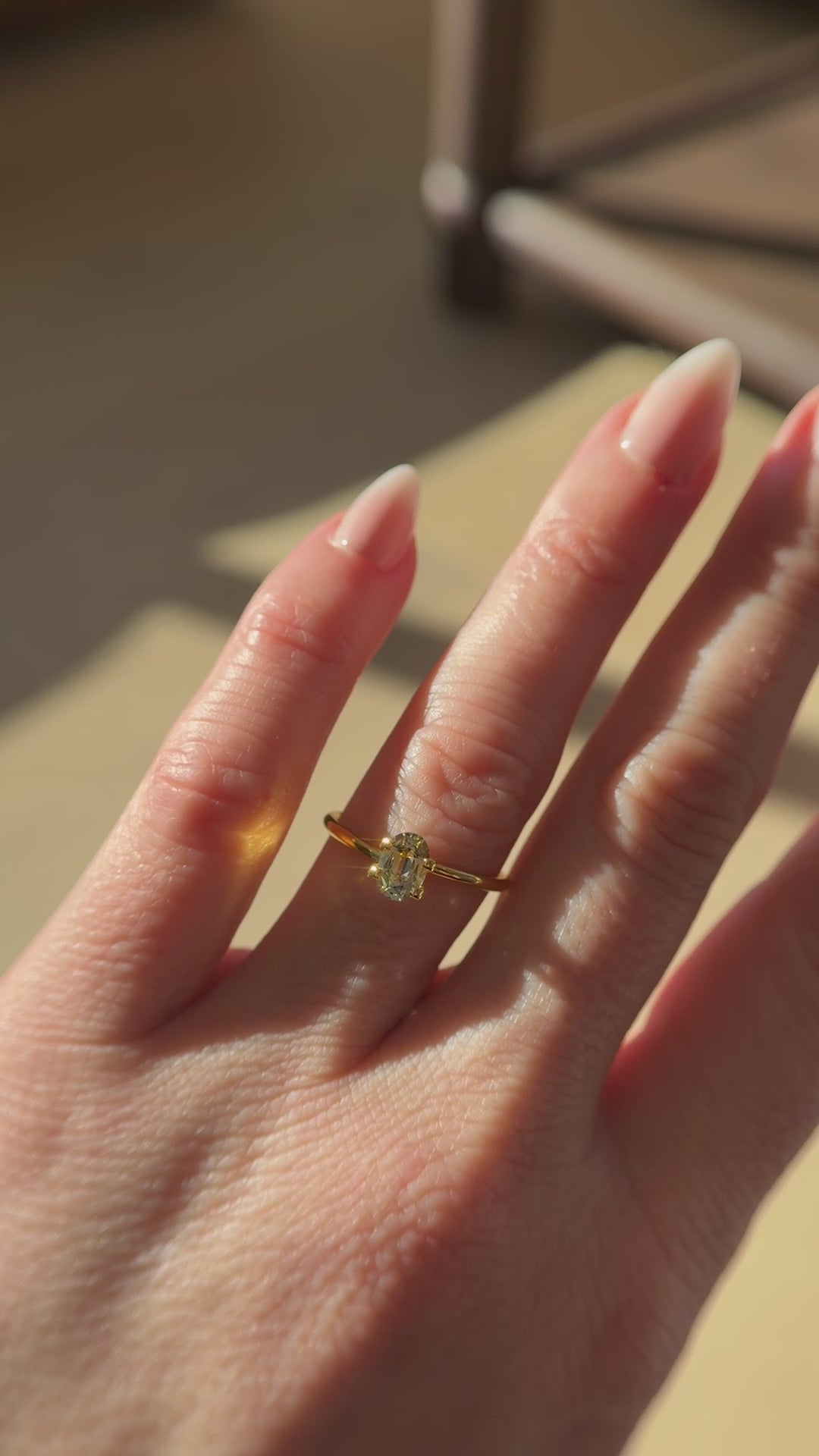 0.81 CT Oval Cut Bicolor Light Blue Montana Sapphire